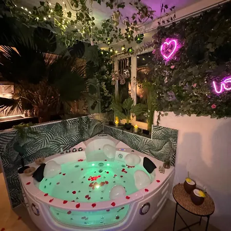 Jungle - Lyon Est Apartment