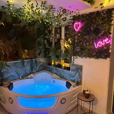 Jungle - Lyon Est Apartment